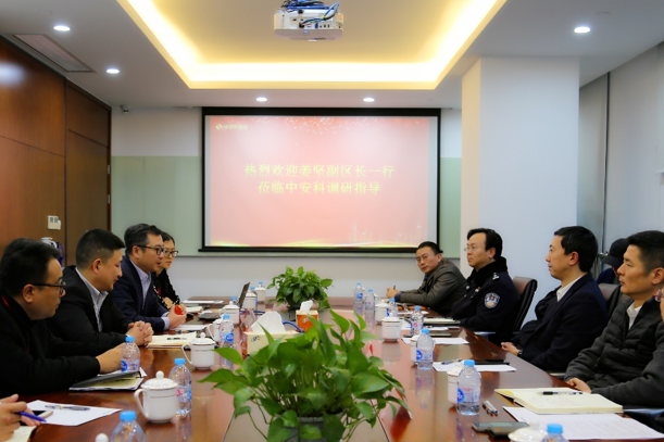 普陀區(qū)副區(qū)長、區(qū)公安分局局長姜堅(jiān)蒞臨中安科調(diào)研